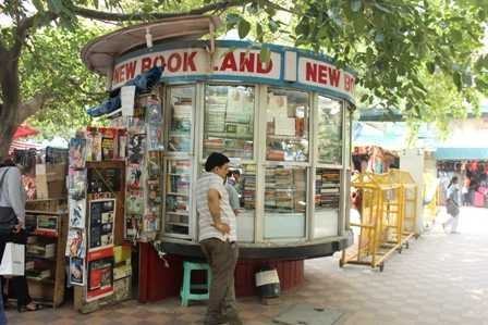 Bookstall-Janpath-fnbworld