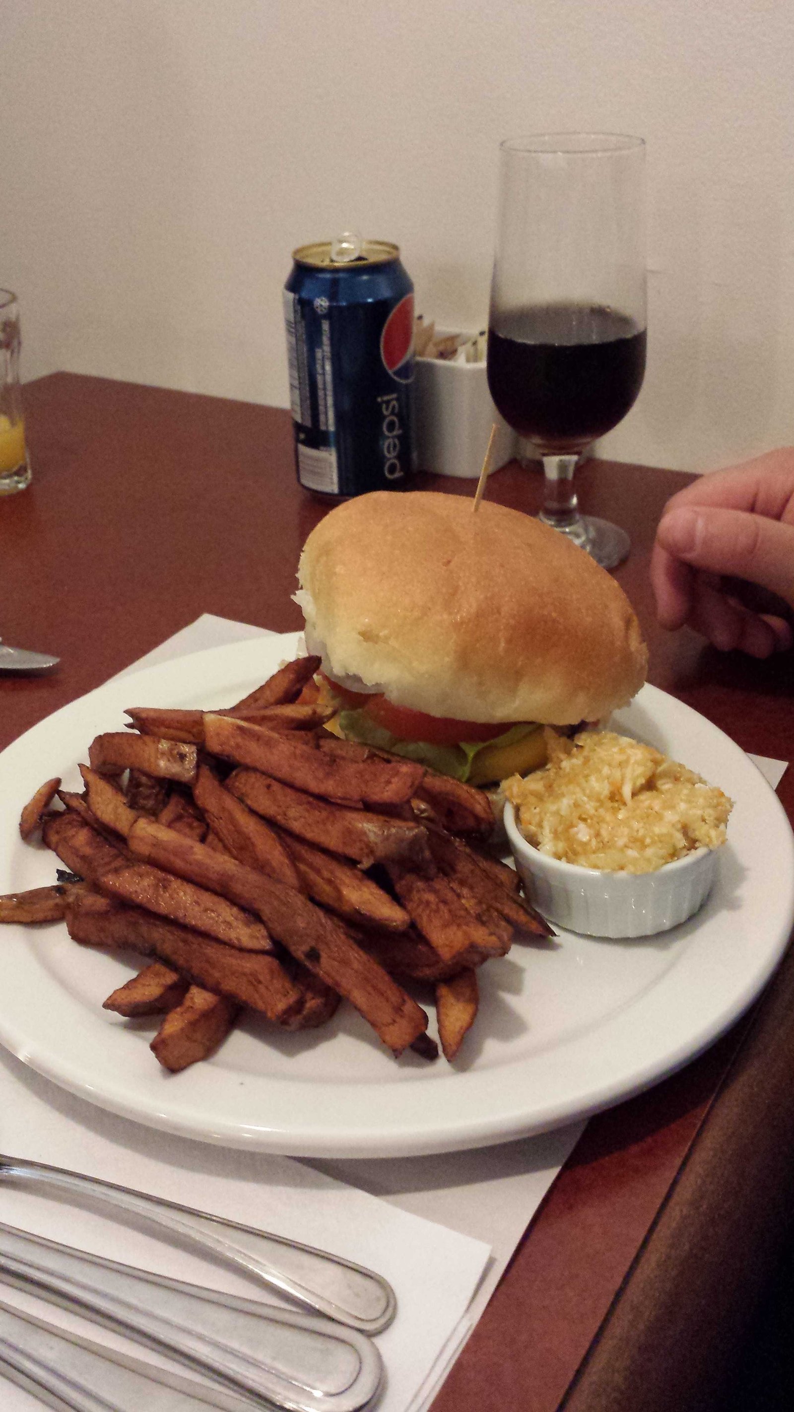 Mamita's lavish burger-fnbworld