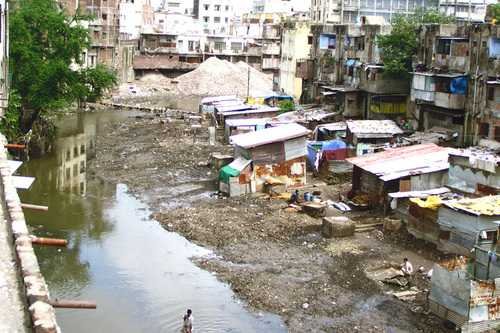 Slums in Indore-fnbworld