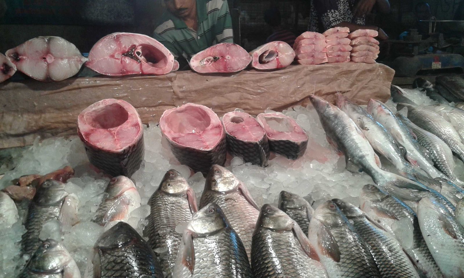 Meaty fish at cr park fish market-ravi v chhabra-fnbworld