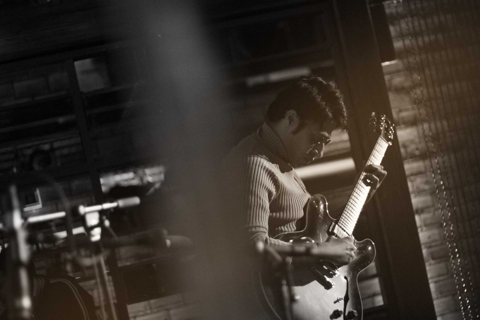 Jazz guitarist Rishie Raj Sachdev-fnbworld