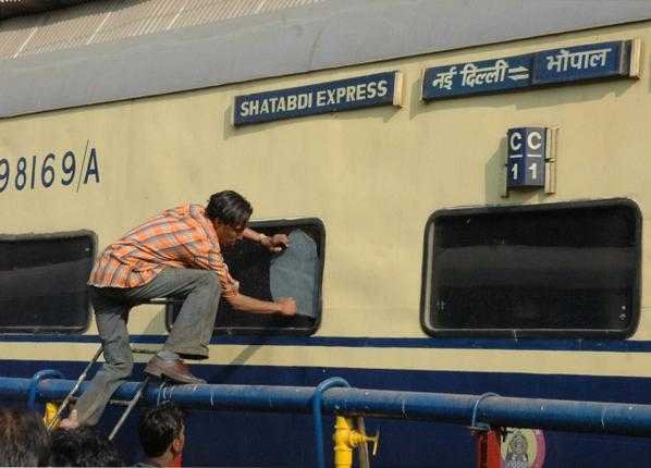 Shatabdi Express-fnbworld-rashmi oberoi