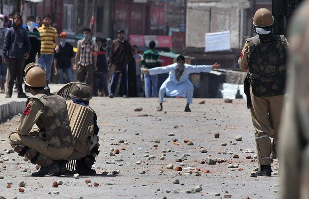Stone pelters on Indian Army