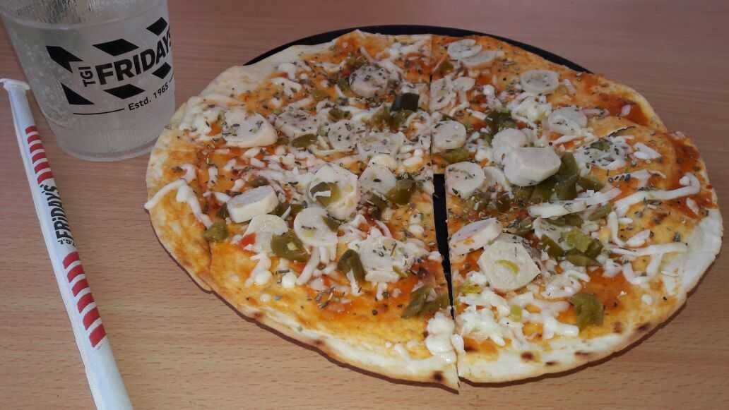 TGIF pizza a super hit - fnbworld-ridhi chhabra