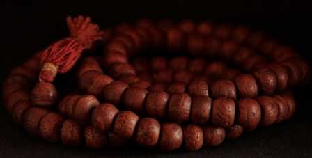 Prayer beads-fnbworld-Alka Tyagi