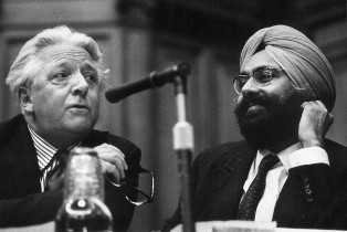 A young Khushwant Singh-fnbworld