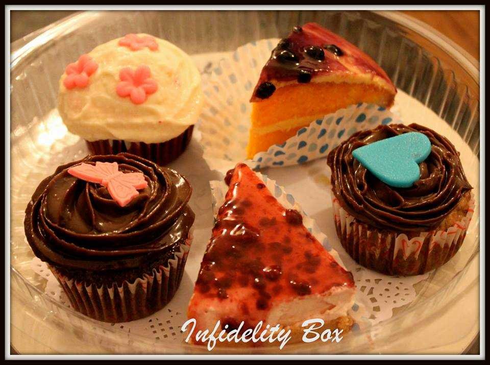 An assorted cupcakes box