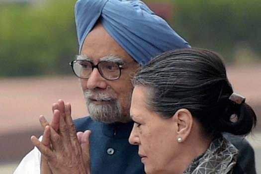 Manmohan Singh and Sonia Gandhi-fnbworld