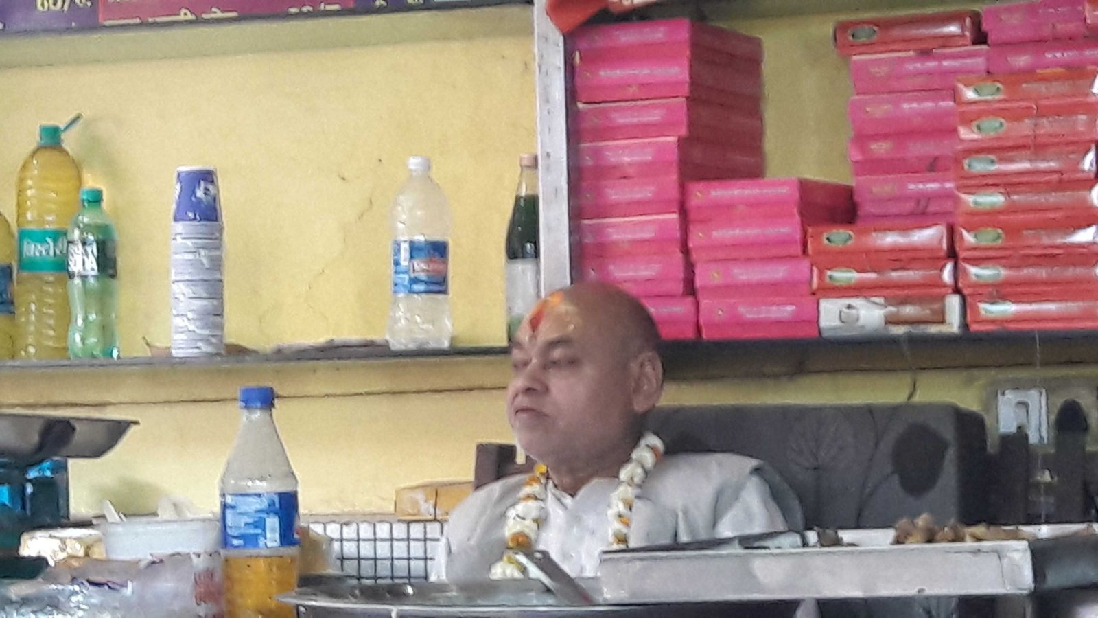 A restaurant owner in vrindavan-fnbworld
